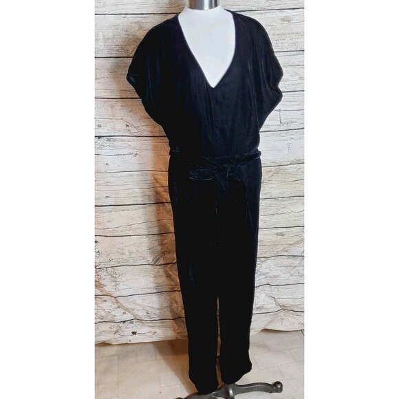 Gap Black Velvet V-Neck JUMPSUIT Size 16 - Picture 3 of 9